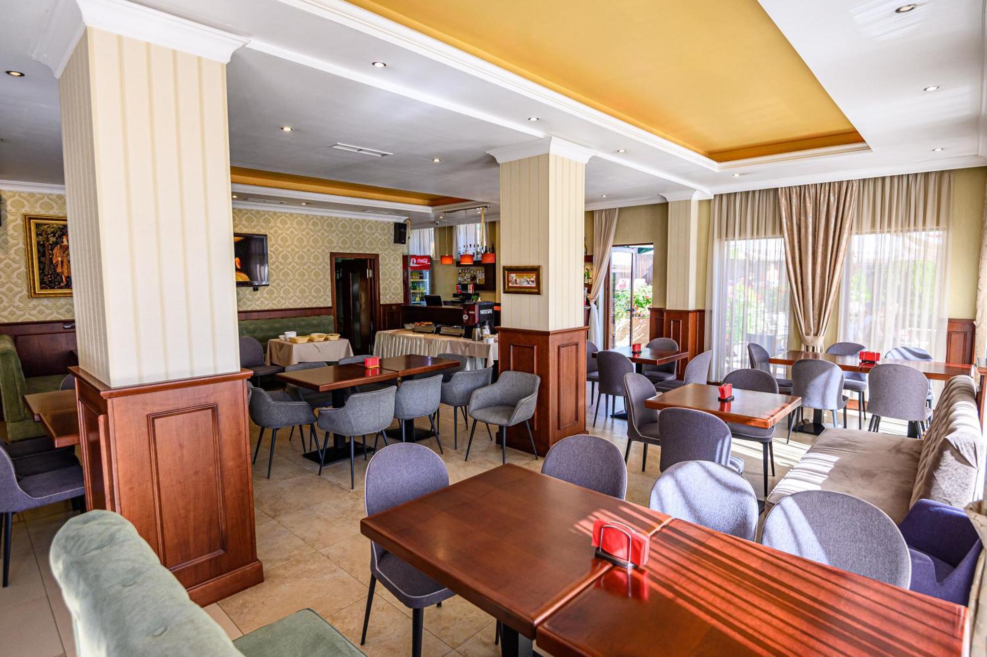 بانيا Aquilon Hotel & Thermal Pools المظهر الخارجي الصورة
