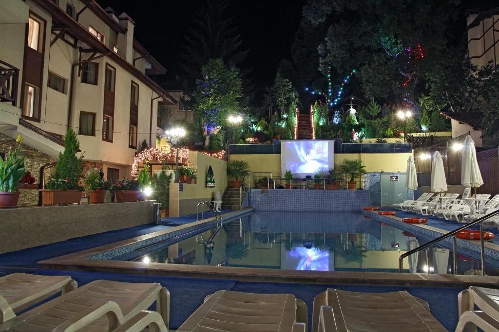 بانيا Aquilon Hotel & Thermal Pools المظهر الخارجي الصورة